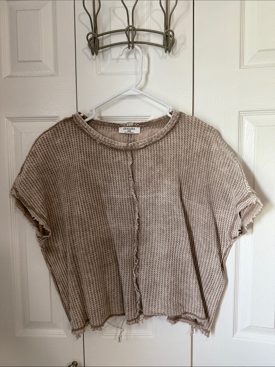 Zenana Tops - Taupe distressed short sleeve tee